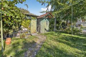 Eckgrundstück mit zusätzlichen Bebauungsmöglichkeiten - gegenüber Parkanlage, 2 FH mit Traum-Garten! – Die vollständige Adresse der Immobilie erhältst du vom Anbieter., 76149 Neureut, Karlsruhe – Vorschaubild 7