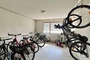 Helle 3,5‑Zimmer‑Wohnung mit Balkon & Stellplatz – Die vollständige Adresse der Immobilie erhältst du vom Anbieter., 71229 Leonberg – Vorschaubild 13