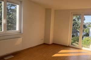 Stilvolle Maisonette-Wohnung mit lichtdurchfluteten Räumen – Sülldorfer Heideweg 9, 22589 Sülldorf, Hamburg – Vorschaubild 9