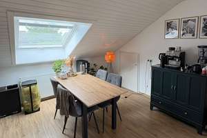 Schöne 4-Zimmer-DG-Wohnung in Nürtingens bester Wohnlage – Die vollständige Adresse der Immobilie erhältst du vom Anbieter., 72622 Nürtingen – Vorschaubild 3