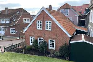 Charaktervolles Ferienhaus direkt hinterm Hafendeich – Die vollständige Adresse der Immobilie erhältst du vom Anbieter., 26427 Neuharlingersiel – Vorschaubild 2