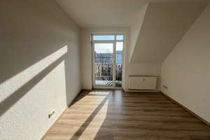 Helle Wohnung mit Balkon in Hilbersdorf – Stellplatz optional verfügbar