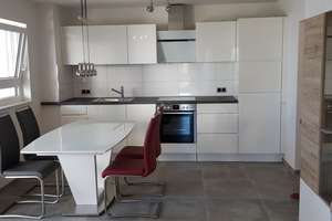 Stilvolle möblierte 2-Zimmer-Wohnung mit Balkon in Stuttgart-Hofen – Schlierseestrasse 55, 70378 Hofen, Stuttgart – Vorschaubild 4