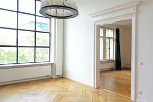Herrschaftliches Wohnen im stilvollen Altbau – 5-Zimmer-Wohnung mit historischem Charme – Pettenkoferstraße 29, 80336 St. Paul, München – Vorschaubild 1