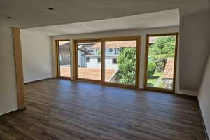 Wohnen mit Charakter: 3-Zimmer-Dachgeschosswohnung in Rettenberg – Kirchbichl 1, 87549 Rettenberg – Vorschaubild 3