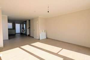 Exklusives Reihenendhaus am Wasser: Elegantes Wohnen im Grünen | Exclusive House by the Water – Die vollständige Adresse der Immobilie erhältst du vom Anbieter., 13599 Haselhorst, Berlin – Vorschaubild 4