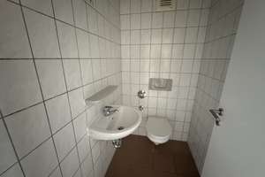 Großzügige 4-Raum-Wohnung mit ca. 115 m², Gäste-WC und Stellplatzoption – 39112 Sudenburg, Magdeburg – Vorschaubild 12
