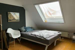 SÜDSTADT | gepflegte 2-Zimmer-Wohnung im Spitzboden (5.Obergeschoss) – Hildesheimer Str.  96, 30173 Südstadt, Hannover – Vorschaubild 4