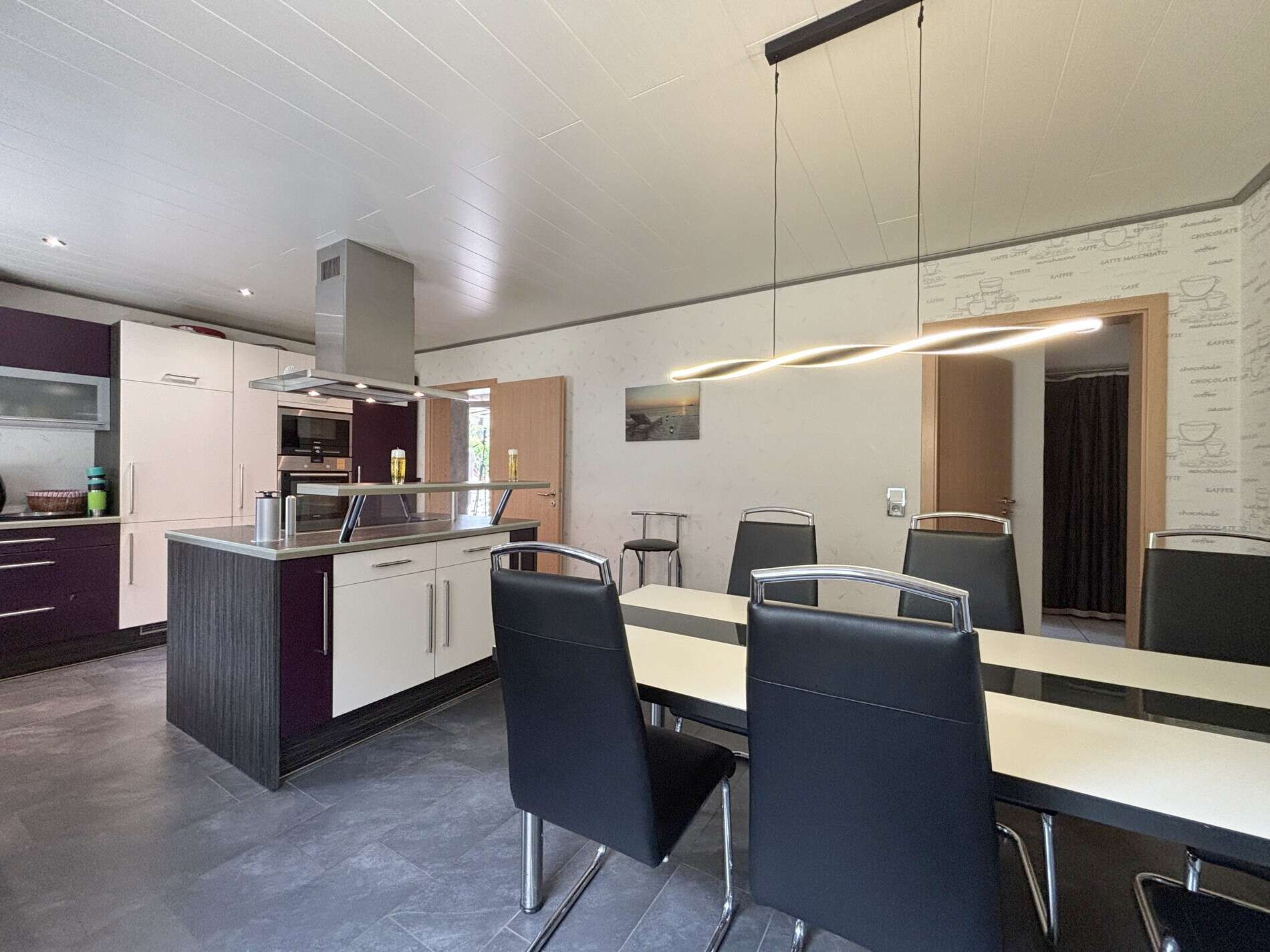 Immobilie in Lohra - Ihr Rückzugsort am Feldrand–Mehrfamilienhaus mit Garten, Pool und Sauna in Lohra-Kirchvers - Bild 9