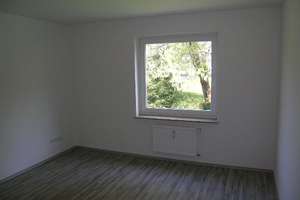 Velbert-Neviges! Renovierte 3 Zimmer-Wohnung mit Balkon – Titschenhofer Straße 7, 42553 Neviges, Velbert – Vorschaubild 4