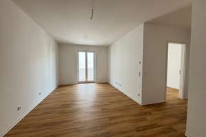 ERSTBEZUG! 3 Zi.-Whg. mit ca. 70m² + Wanne, Dusche & EBK !!! 