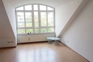 Moderne 2-Zimmer-Dachgeschosswohnung in Neuhausen – Panorama-Fenster & ruhiger Innenhofblick – Die vollständige Adresse der Immobilie erhältst du vom Anbieter., 80636 Sankt Vinzenz, München – Vorschaubild 6