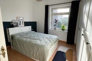 Frisch renovierte, sonnige Altbauwohnung mit drei Zimmern sowie Balkon und Einbauküche  – Parkstrasse 66, 41061 Gladbach, Mönchengladbach – Vorschaubild 3