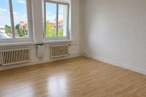Seltene Gelegenheit - Traumhafte 4 Zimmer Wohnung mit großen Sonnen Balkon ins Grüne – Groß-Berliner-Damm 32, 12487 Johannisthal, Berlin – Vorschaubild 4