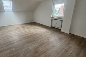 Schöne 3-Zimmer-Wohnung in der Lehmgrubensiedlung, liebevoll saniert mit Garten !