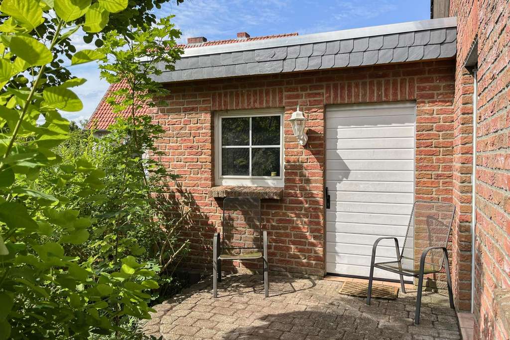 Immobilie in Leiferde - 3,5 Zi. Einfamilienhaus in Leiferde bei Gifhorn, ruhige Lage, Terrasse, Garage - Bild 1