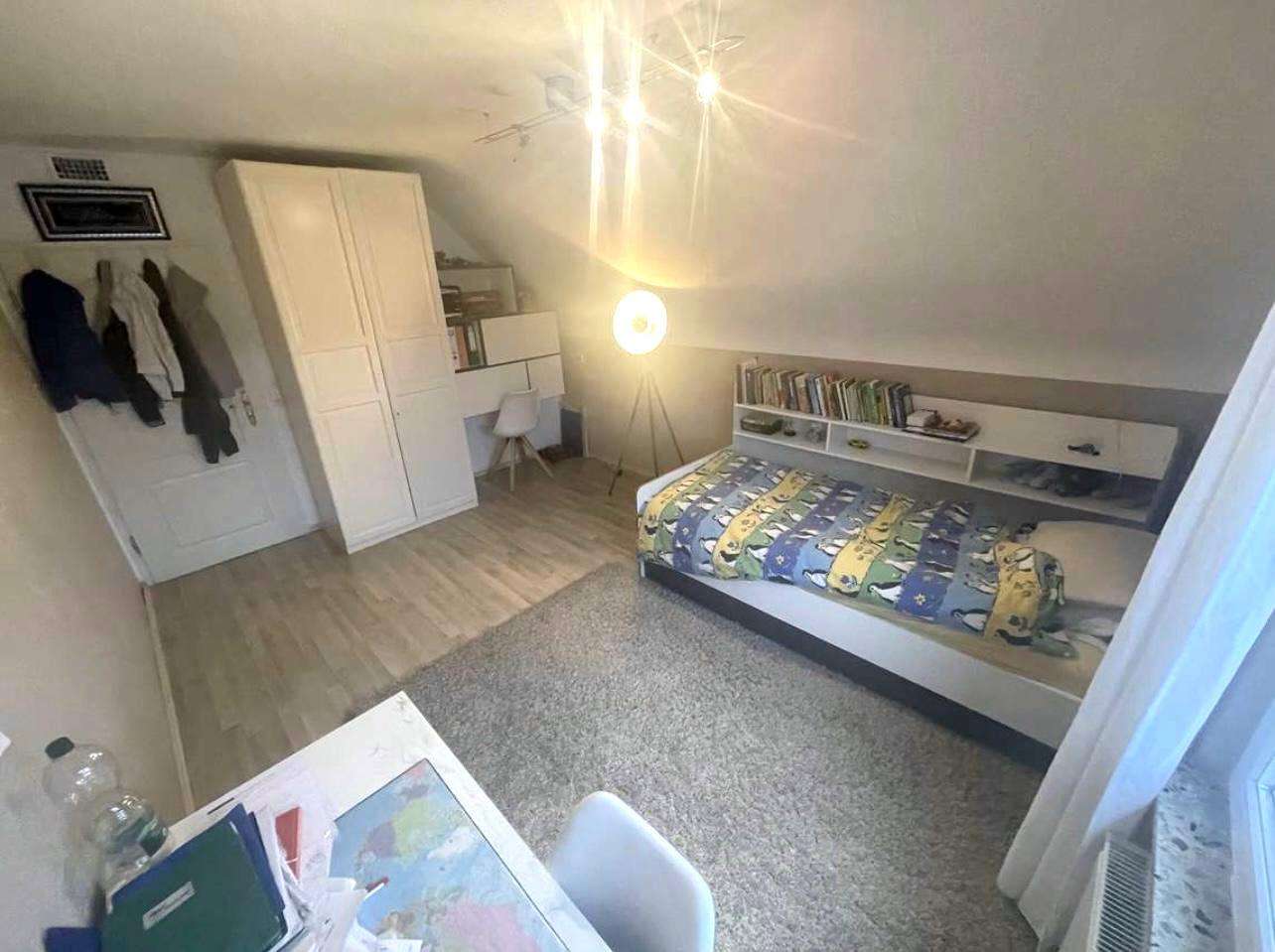 Immobilie in Ronneburg - Modernes Zweifamilienhaus mit hochwertiger Ausstattung zu verkaufen - Bild 7