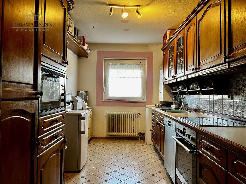 Immobilie in Neuenstadt am Kocher - Renovierungsbedürftige 3,5-Zimmer-Wohnung im 1.OG eines gepflegten Mehrfamilienhauses mit Garage - Bild 3