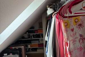 Provisionsfrei: 3,5-Zimmer-105 qm DG-Wohnung über 2 Etagen mit Balkon in Düsseldorf Pempellfort – Tußmannstraße 46, 40477 Pempelfort, Düsseldorf – Vorschaubild 2