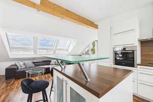 Lichtdurchflutete Dachgeschosswohnung mit Süd-Loggia in München-Untermenzing – München – Vorschaubild 10