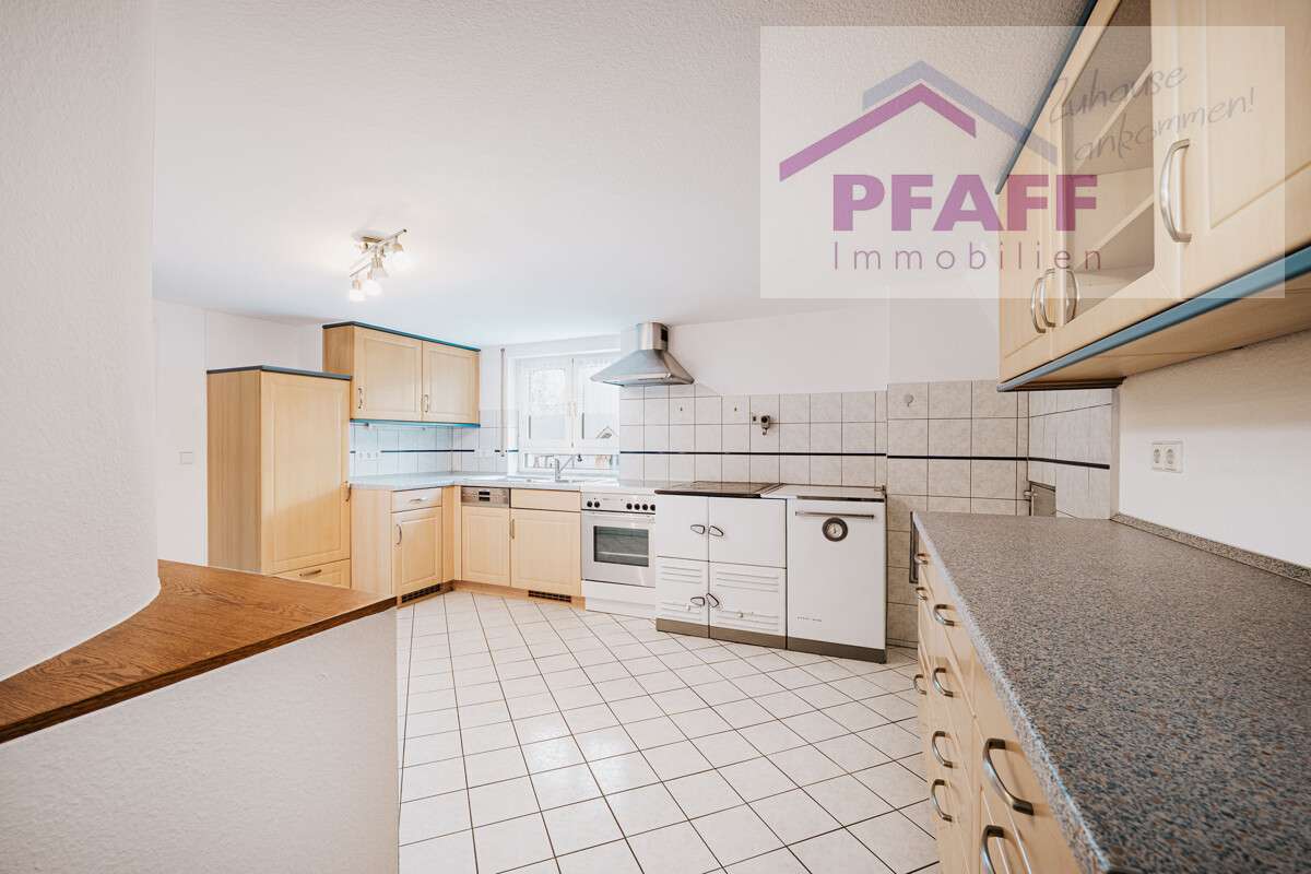 Immobilie in Radolfzell am Bodensee - Zuhause ankommen in Böhringen! Sanierungsbedürftige Doppelhaushälfte in guter Lage mit Potential - Bild 9