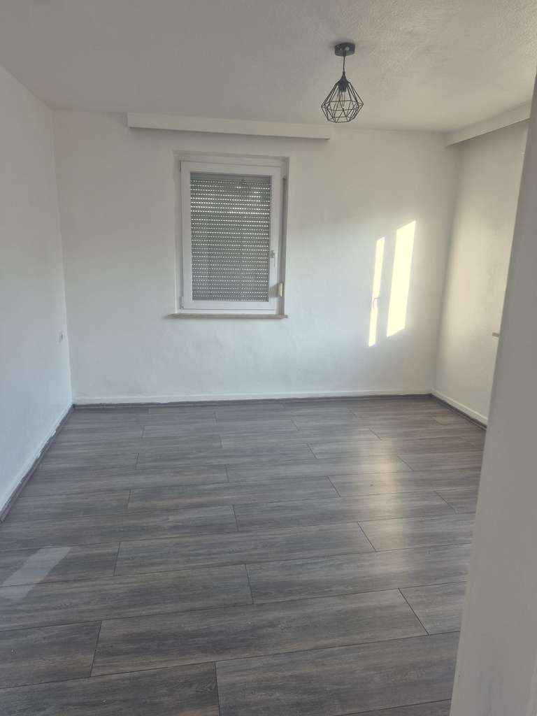 Immobilie in Rangendingen - Einfamilienhaus mit 7 Zimmern und Garage in Rangendingen - Bild 3