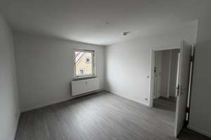 Frisch renovierte 3-Zimmerwohnung in gepflegtem Mehrfamilienhaus in Salzgitter-Thiede – Danziger Straße 86, 38239 Thiede, Salzgitter – Vorschaubild 7