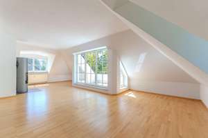 Eingebettet im Grünen – stilvolle 3-Zimmer-Dachgeschosswohnung mit Südterrasse – Die vollständige Adresse der Immobilie erhältst du vom Anbieter., 81827 Waldtrudering, München – Vorschaubild 5
