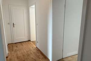 Frisch renovierte 3-Zimmer-Wohnung mit Parkett im Gärtnerplatzviertel – 80469 Gärtnerplatz, München – Vorschaubild 3