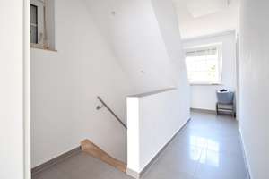 Osterholz | Modernisiertes Reihenendhaus mit Kamin und neuwertiger Küche in ruhiger Siedlung – Die vollständige Adresse der Immobilie erhältst du vom Anbieter., 28325 Tenever, Bremen – Vorschaubild 9