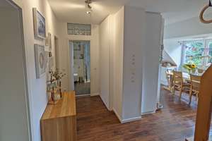 Über den Dächern des Pauliviertels – 3,5 Zimmer Maisonettewohnung mit Dachterrasse – Die vollständige Adresse der Immobilie erhältst du vom Anbieter., 50933 Braunsfeld, Köln – Vorschaubild 8