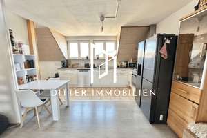 Dachgeschosswohnung (Maisonette) mit 2 Balkonen und Weitblick über Lauda