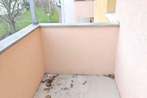 2 Raum Wohnung mit Balkon in Sanierung – 4277 Connewitz, Leipzig – Vorschaubild 3