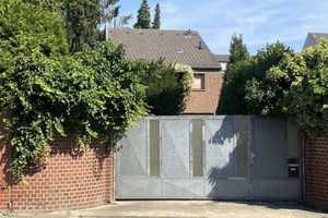 Wohnhaus mit Halle und drei sprintergeeigneten Garagen im Zentrum von Rheydt – Bendhecker str. 33, 41236 Mönchengladbach – Vorschaubild 1
