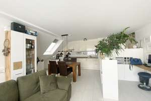 Top gepflegte 2-Zimmer-Wohnung  * großer Balkon * TG* Aufzug – Die vollständige Adresse der Immobilie erhältst du vom Anbieter., 70439 Stammheim-Mitte, Stuttgart – Vorschaubild 3