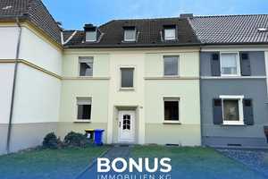Sanierungsbedürftiges 2 bis 3 Fam.-Haus am Schmölderpark * Top-Lage * schöner Garten * sofort frei * – Mönchengladbach – Vorschaubild 1
