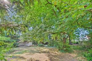 Exklusives Anwesen in Laufamholz – waldähnliches Grundstück mit repräsentativem Wohnhaus – Die vollständige Adresse der Immobilie erhältst du vom Anbieter., 90482 Laufamholz, Nürnberg – Vorschaubild 19