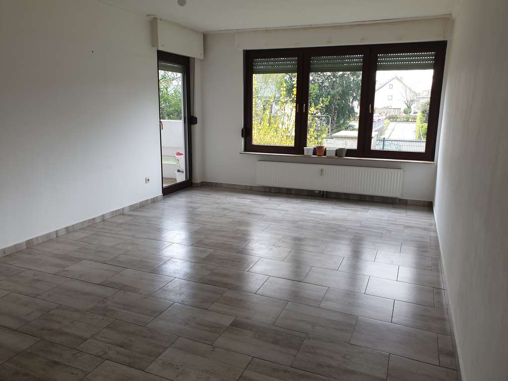 Immobilie in Troisdorf - PROVISIONSFREI !  Schöne bezugsfreie 3-Zi-Wohnung mit Loggia und Tiefgaragenstellplatz - Bild 1