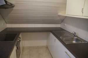 Helle 2-Zimmer DG-Wohnung in Aussichtslage - mit EBK und Balkon – Harzstraße 32, 70469 Stuttgart – Vorschaubild 9