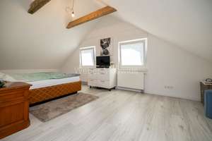 Modernisiertes Einfamilienhaus (einseitig angebaut) mit ELW, 2 Terrassen + Garten in Zentrumslage – Die vollständige Adresse der Immobilie erhältst du vom Anbieter., 53804 Much – Vorschaubild 24