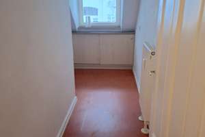 2-Zimmer-Dachgeschoß- Wohnung mit Terrasse in Wiesbaden zu vermieten! – Die vollständige Adresse der Immobilie erhältst du vom Anbieter., 65185 Mitte, Wiesbaden – Vorschaubild 5
