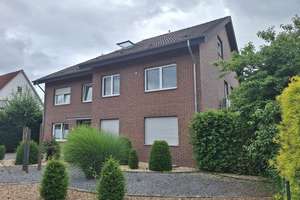 Charmante Dachgeschosswohnung in ruhiger, dennoch zentrumsnaher Wohnlage in Lengerich. – Die vollständige Adresse der Immobilie erhältst du vom Anbieter., 49525 Lengerich – Vorschaubild 2