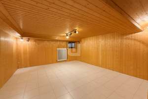 WINDISCH IMMOBILIEN - große Doppelhaushälfte mit gepflegtem Garten in ruhiger Lage von Gröbenzell – Die vollständige Adresse der Immobilie erhältst du vom Anbieter., 82194 Gröbenzell – Vorschaubild 21
