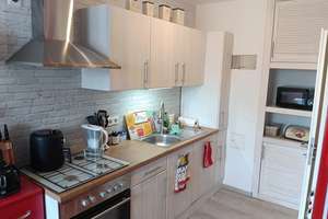 Stilvolle DG-Wohnung mit Diner-Küche und luxuriösem Wellness-Bad. – Die vollständige Adresse der Immobilie erhältst du vom Anbieter., 4318 Anger-Crottendorf, Leipzig – Vorschaubild 2