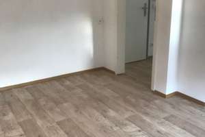 Charmante, frisch modernisierte 2‑Zimmer‑Wohnung in Fürth Hardhöhe – Provisionsfrei von Privat – Die vollständige Adresse der Immobilie erhältst du vom Anbieter., 90766 Hardhöhe, Fürth – Vorschaubild 3