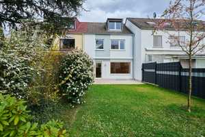 5-Zimmer Reihenmittelhaus mit Garten und Garage in Kesselstadt – Main-Kinzig-Kreis – Vorschaubild 1