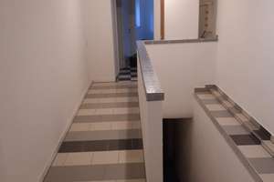 FÜR MIND. 14 MITARBEITER / WG - GRUPPE - MONTEURE - GROSSE SANITÄRBEREICHE UND GEMEINSCHAFTSKÜCHE -