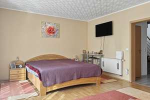 Attraktive Doppelhaushälfte mit Kamin, Dachterrasse und Garage in begehrter Lage von Paderborn – Die vollständige Adresse der Immobilie erhältst du vom Anbieter., 33100 Kernstadt, Paderborn – Vorschaubild 4