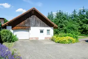 Einfamilienhaus mit 244 m², Nebengebäuden und viel Potenzial in ländlicher Lage – Amberg-Sulzbach (Kreis) – Vorschaubild 7