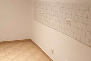 bezugsfrei, modern, Tageslichtbad mit Duschwanne, Balkon, ruhiges Wohnumfeld von Eutritzsch – Schönefelder Strasse 65, 4129 Eutritzsch, Leipzig – Vorschaubild 9